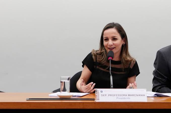 “Vitória para os artistas”, diz Marcivânia sobre a sanção da lei de auxílio cultural