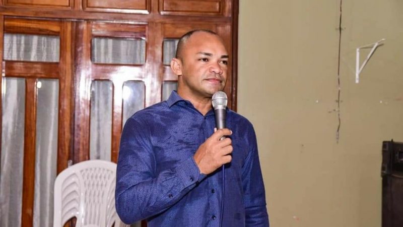 Do Ambrósio e da Educação: professor Domingos lança pré-candidatura