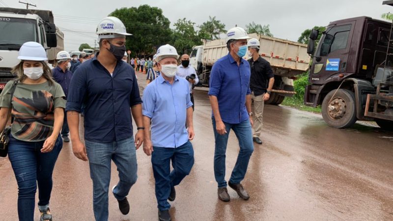 Prefeitura de Santana e Governo do Estado iniciam grande ação de limpeza de canais