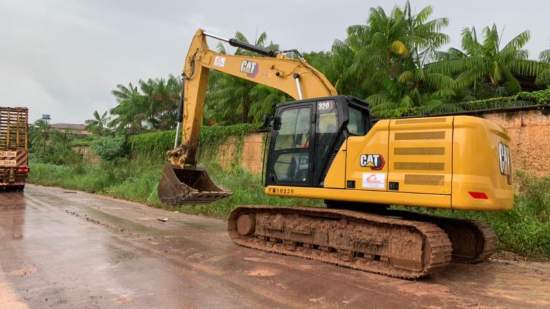 Equipes continuam com limpezas em canais de Santana