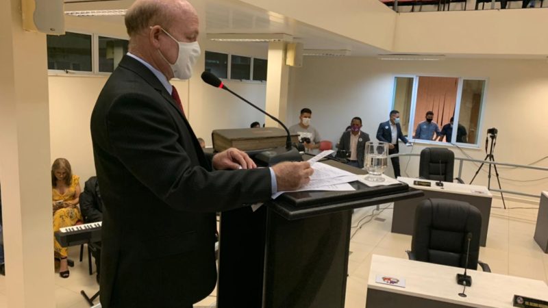 Abertura do legislativo: Prefeito Bala Rocha usa a tribuna da Câmara de Santana na 1ª sessão de 2021