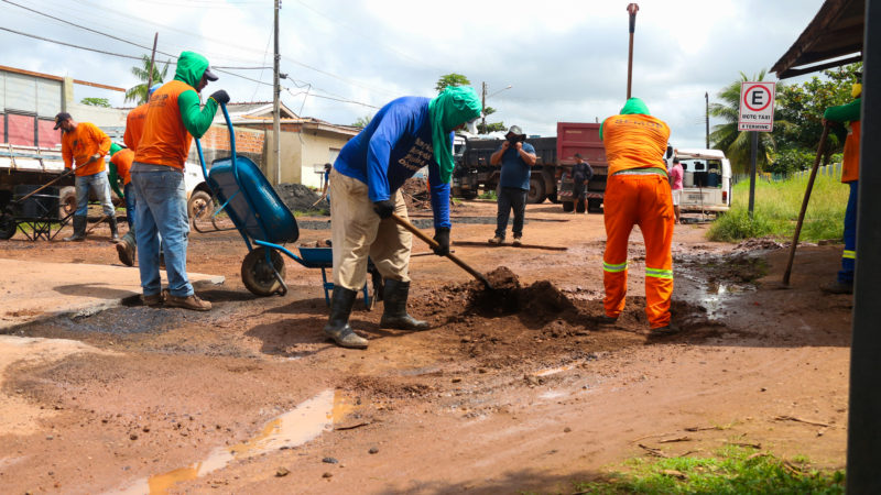 Santana: Operação Tapa Buracos chega ao principal acesso do Parque das Laranjeiras