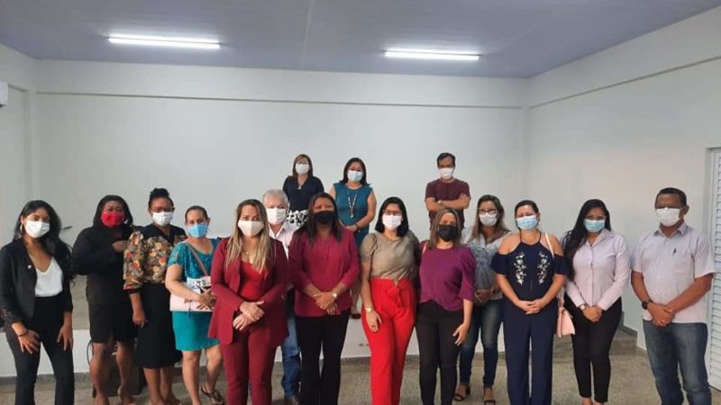 Rede de atendimento e proteção à Mulher de Santana é discutida em encontro