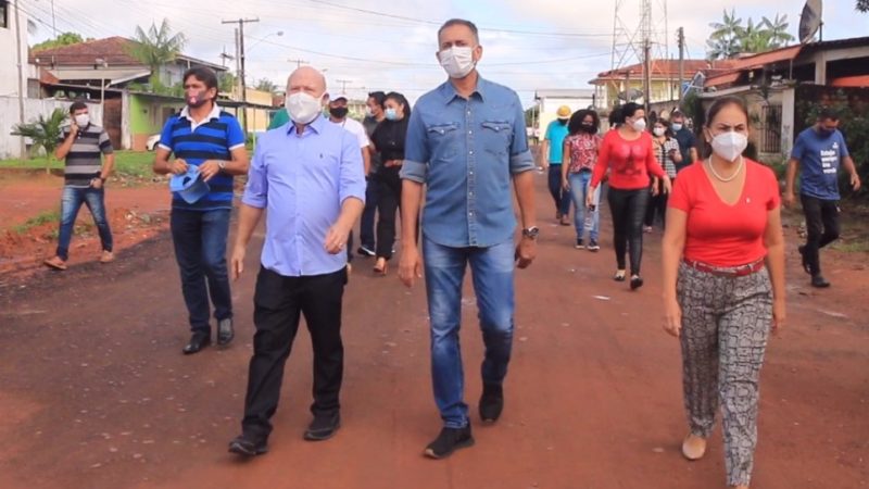 Parceria Prefeitura e Governo: Frentes de trabalho de pavimentação avançam em Santana