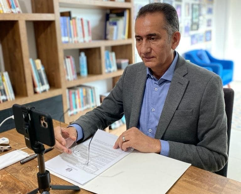 Após susto, governador Waldez recebe alta hospitalar