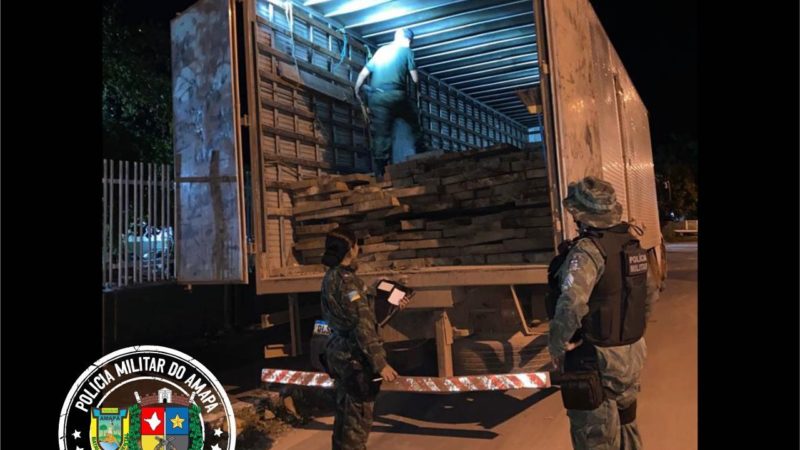 Em Santana, Batalhão Ambiental apreende madeira que estava sendo transportada sem documentação