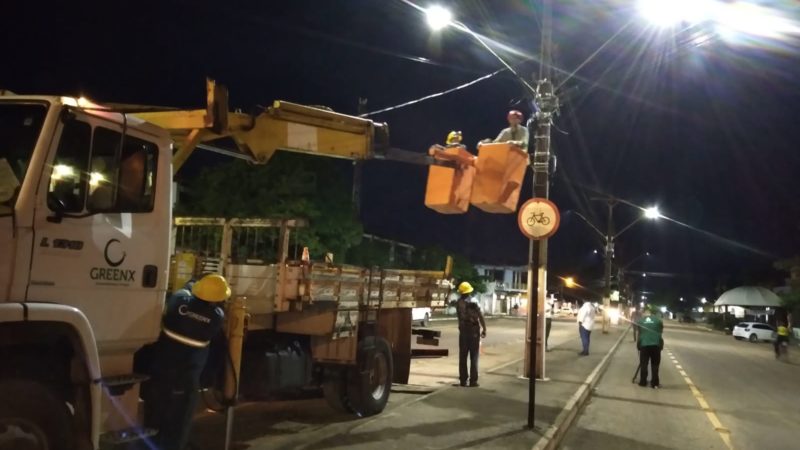 Mais de 300 lâmpadas de Led já foram instaladas pela Prefeitura de Santana em vias do município