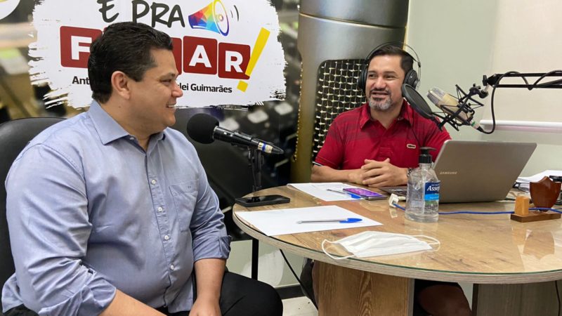 Em programa de rádio, Davi presta contas de suas ações em Santana