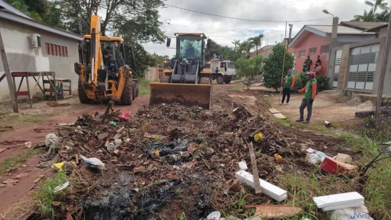 Prefeitura segue diariamente com serviços de manutenção em vários pontos de Santana