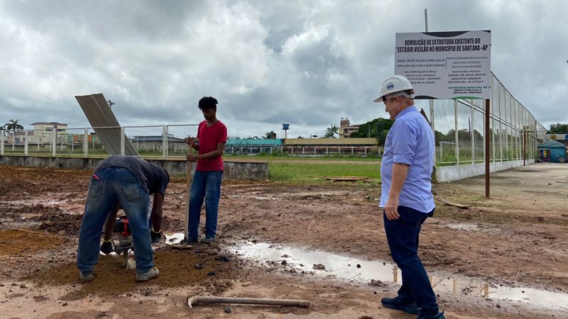 Futebol: Prefeitura de Santana dá início a 1ª etapa de construção do Estádio Vilelão