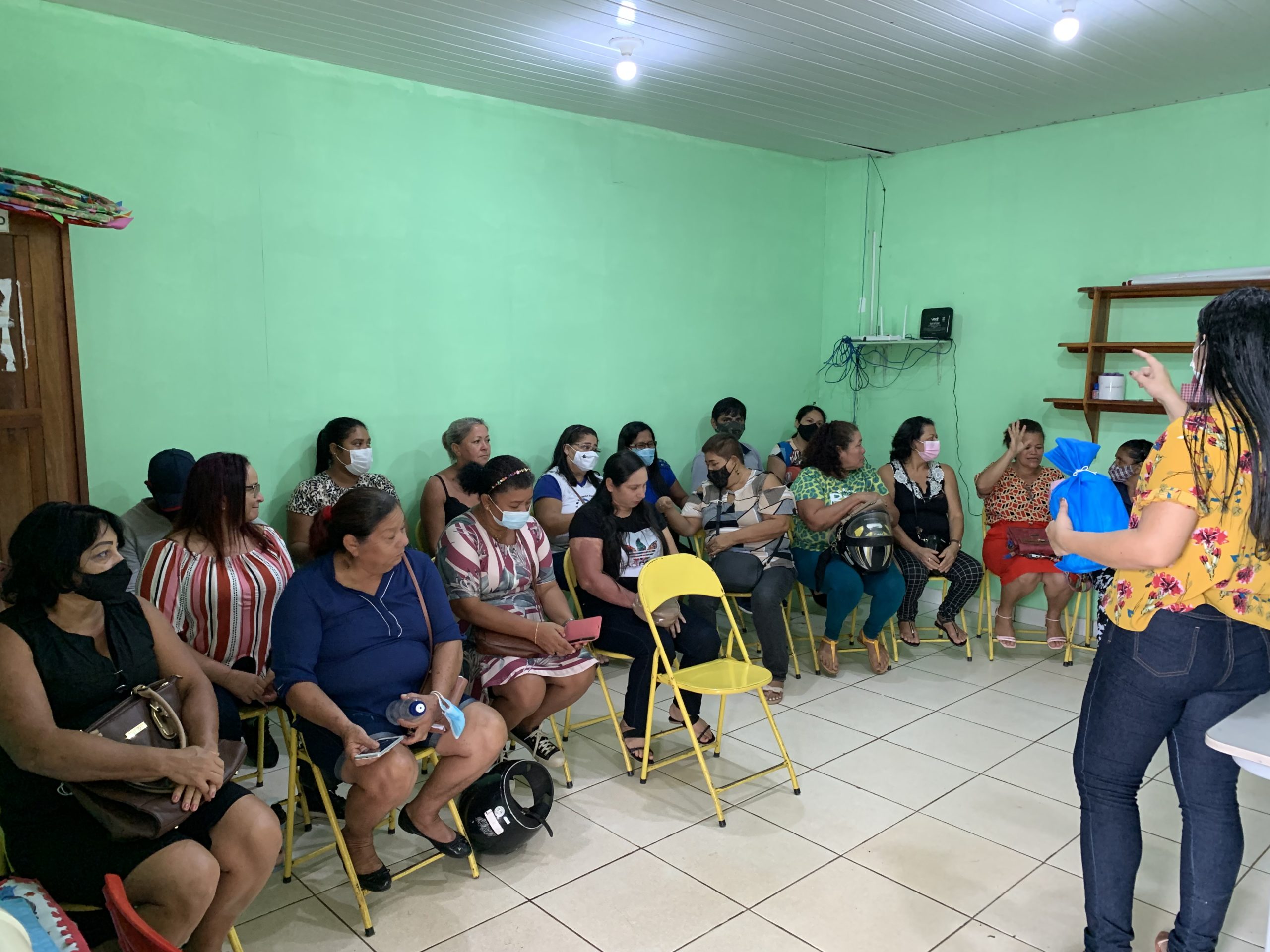 Qualificação: Manipuladores de alimentos passam por capacitação em Santana 