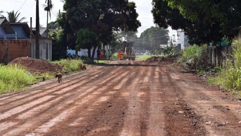 PMS inicia obras de terraplenagem para pavimentação asfáltica da rua Juscelino Kubitschek