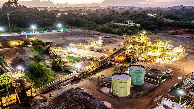 Economia: Mineradora explica motivos da crise e pode vender mina no Amapá
