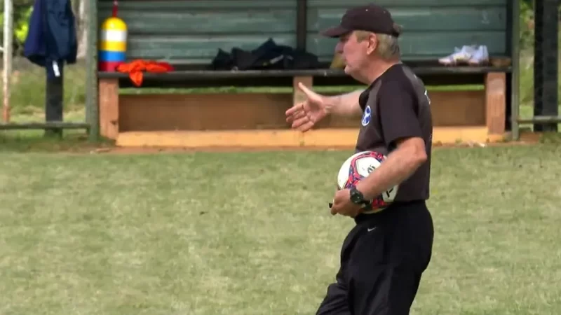 Independente anuncia técnico, integrante do tetracampeonato de 94 na Seleção Brasileira de Futebol