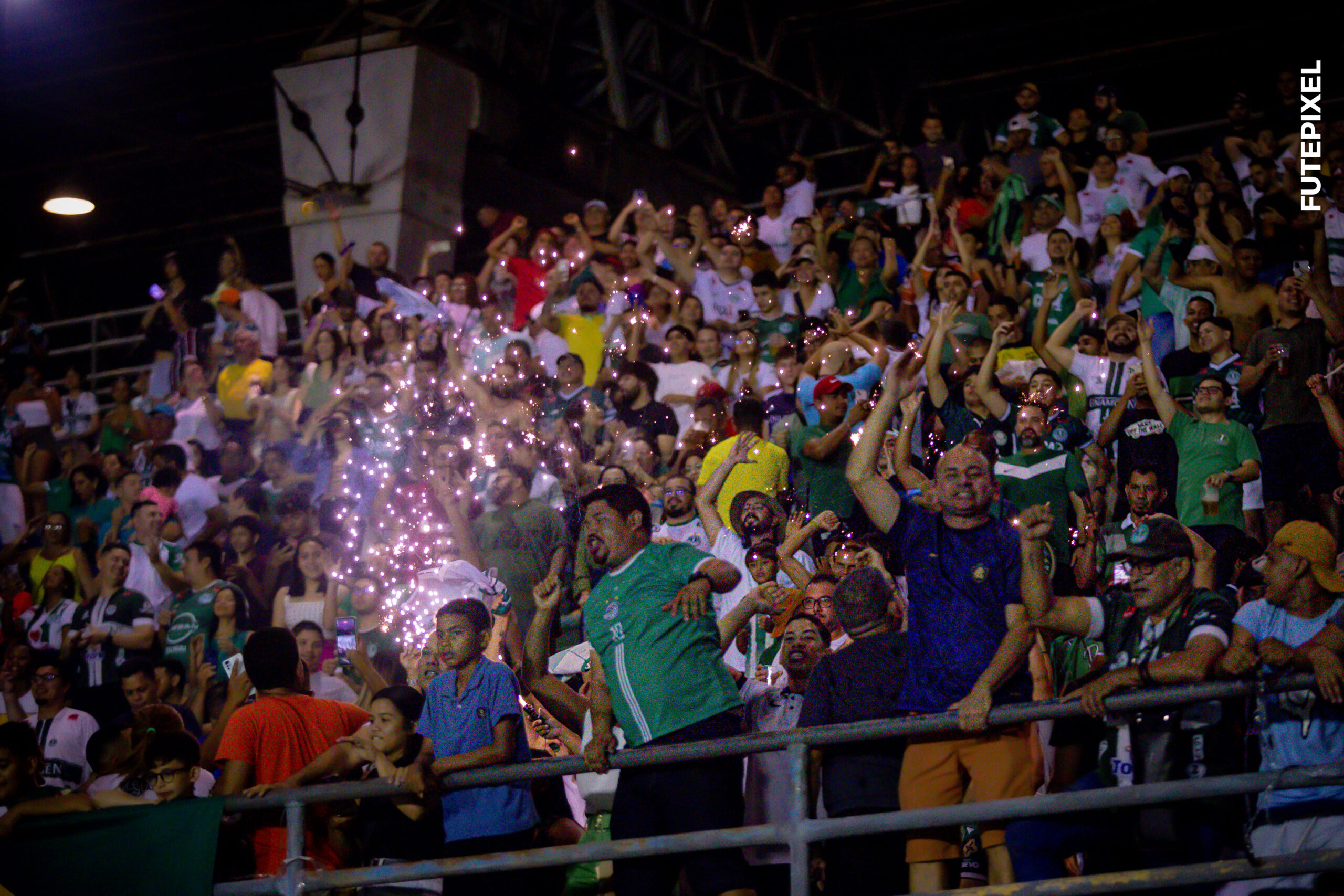 Artigo: A torcida que abraça o Carcará até o último milésimo de segundo