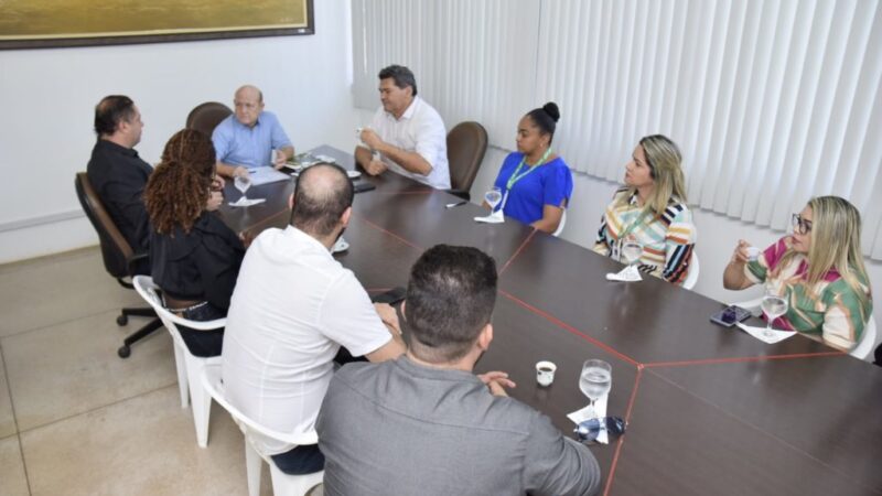 Prefeitura de Santana e Jucap firmam cooperação técnica para agilizar processos de abertura de empresas