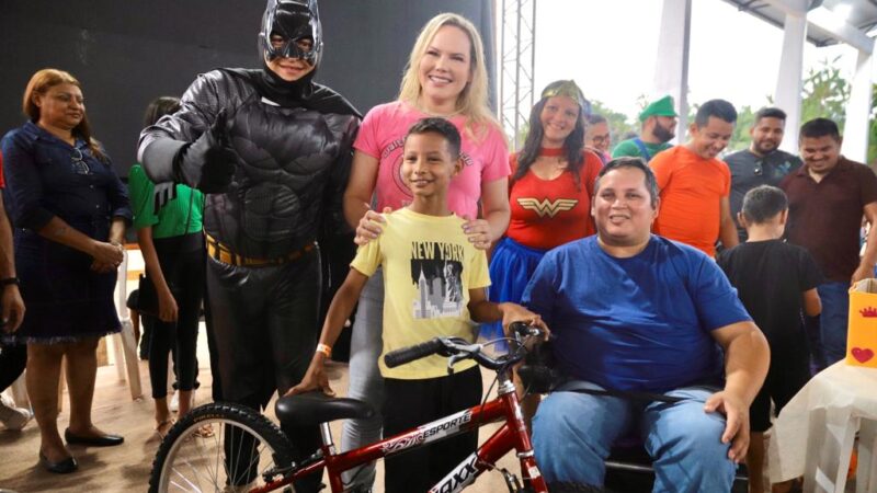 Dia das Crianças é comemorado em Pedra Branca do Amapari com super-heróis, doces e brincadeiras