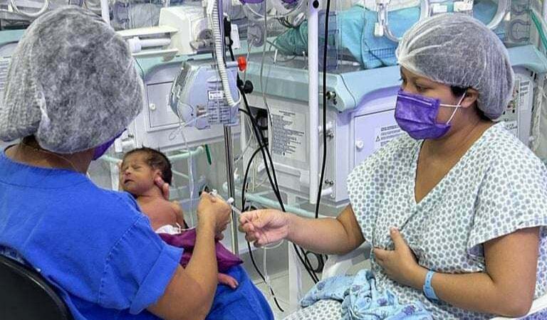 UTI Neonatal do Hospital Estadual de Santana realiza ação alusiva ao “Novembro Roxo”