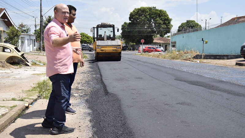 Pavimentação: Rua Padre Vitório Galiane recebe serviço de asfaltamento