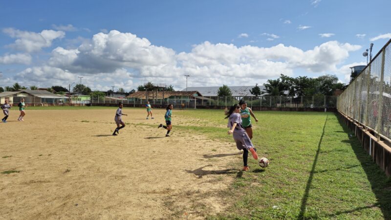 Torneio feminino de futebol movimenta domingo na Ilha de Santana