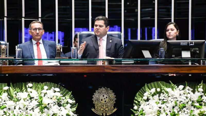 Davi preside Senado que comemora 50 anos da Codevasf no Brasil; Importância histórica