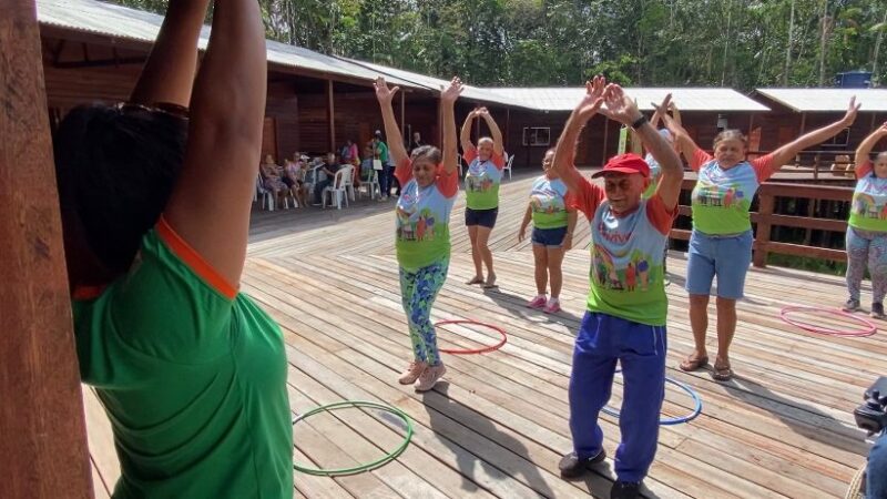 Idosos de projeto social de Pedra Branca do Amapari participam de colônia de férias