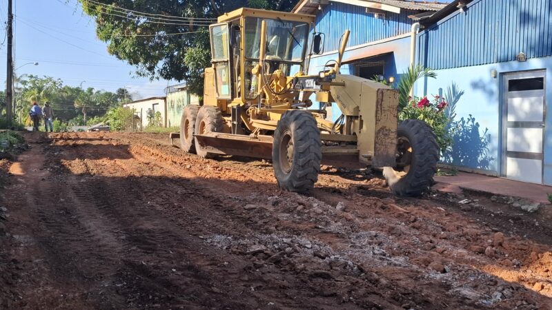 No bairro Nova Brasília, vias começam a receber serviços visando a pavimentação em bloquete
