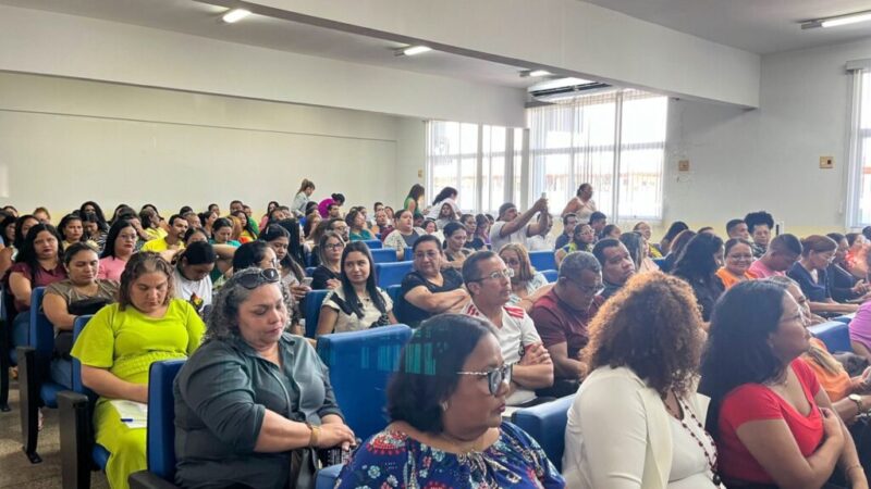 Capacitação: Professores de escolas rurais de Santana participam de seminário