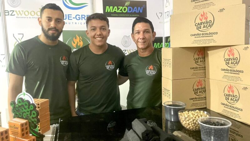 Startup presente no Inovatech transforma resíduos de caroço de açaí em carvão ecológico