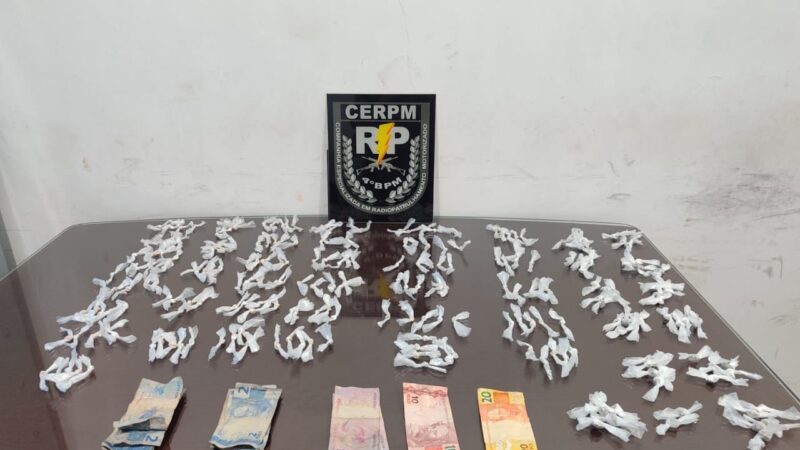 Traficante deixa drogas pra trás e pula no lago, mas fôlego acaba e ele é preso