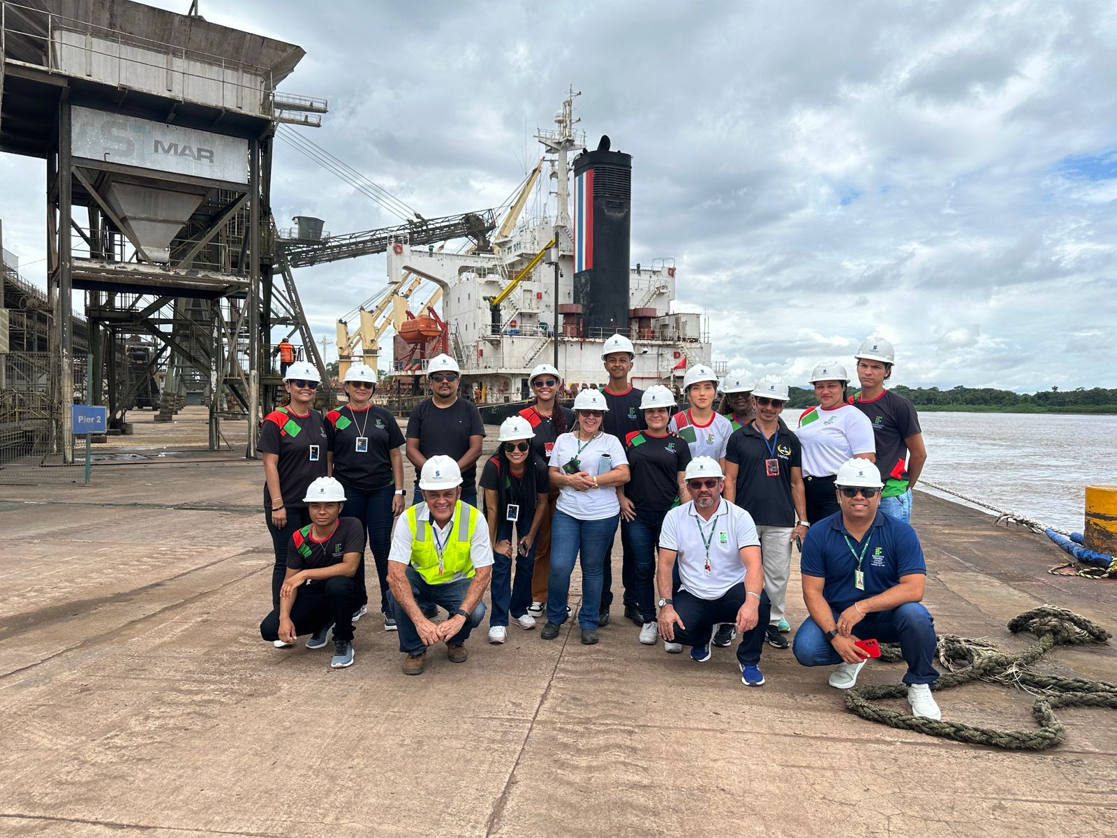 Aula de campo: alunos do IFAP visitam a Companhia Docas de Santana