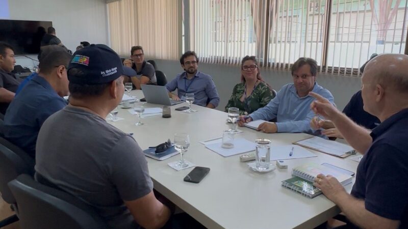 Prefeito Bala Rocha recebe representantes da CODEVASF, SETRAP e empresas executoras para tratar de obras estruturantes em Santana