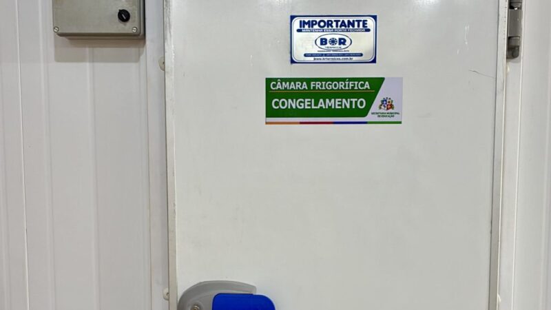 Prefeitura de Santana realiza entrega de câmaras frigoríficas para fortalecimento da merenda escolar