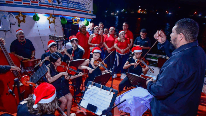 1º Recital Natalino nas Águas do Rio Amazonas emociona ribeirinhos em Santana