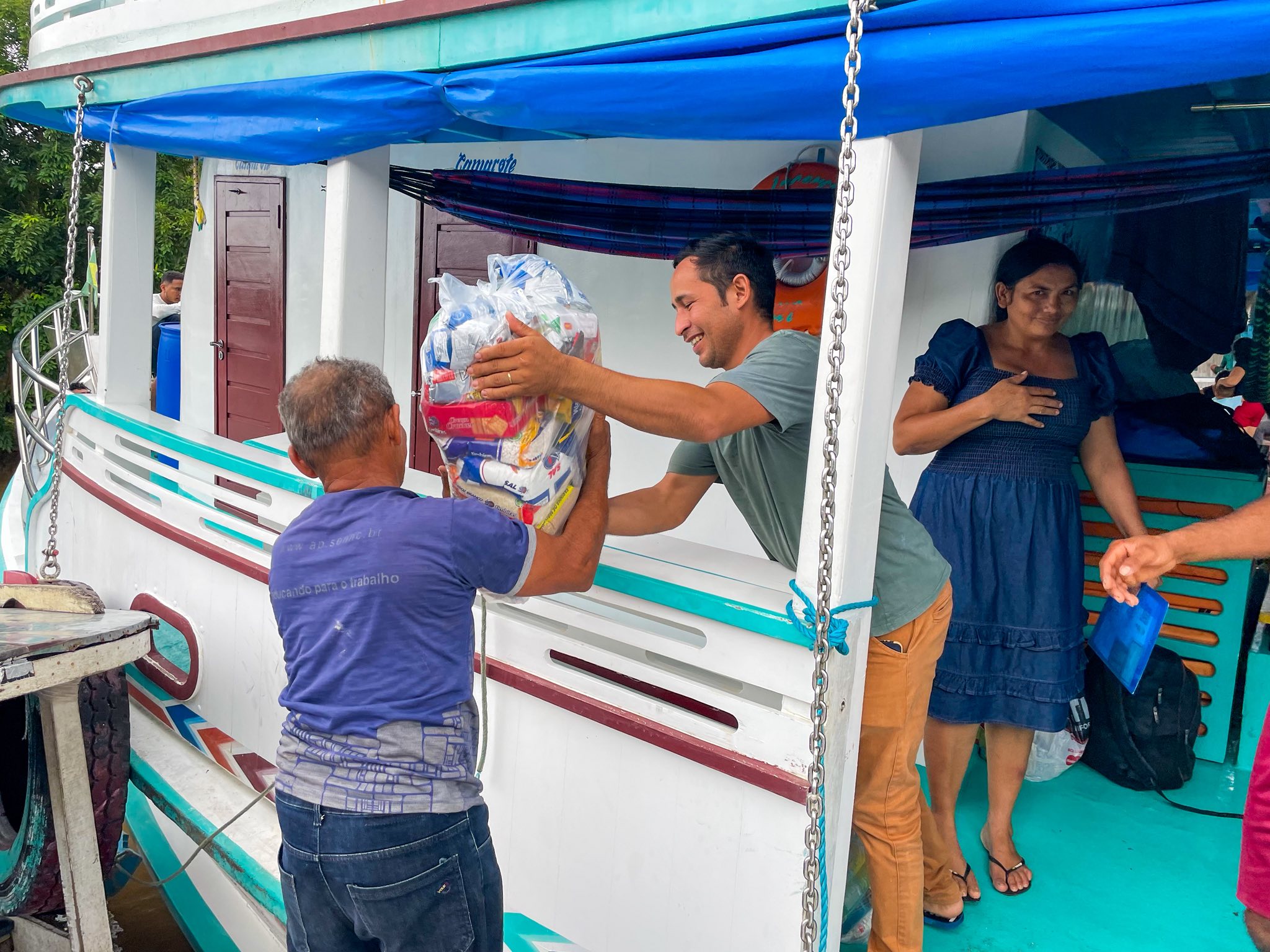 Prefeitura de Mazagão realiza ação itinerante e entrega mais de 700 cestas básicas