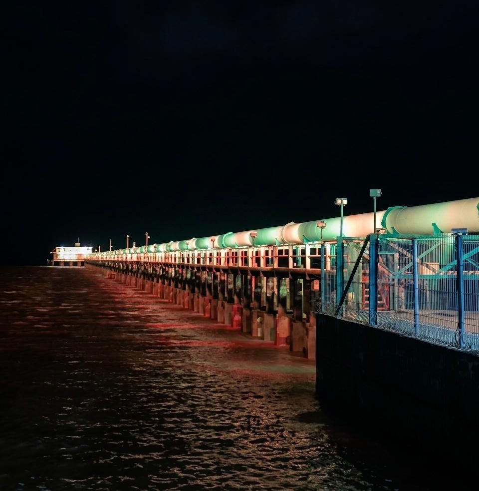 Maio Amarelo: Captação de Água de Macapá é iluminada e marca início de ações de conscientização no trânsito
