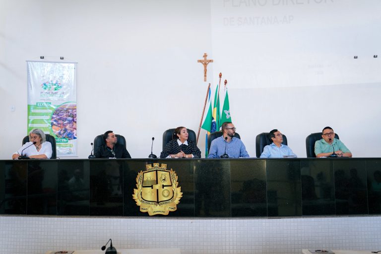Santana apresenta versão final do Plano Diretor Participativo em audiência pública