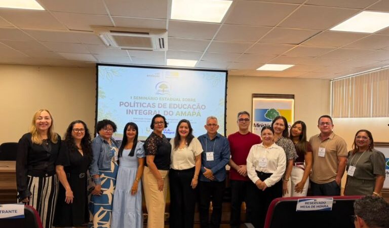 Santana marca presença no 1º Seminário Estadual sobre Políticas de Educação Integral do Amapá