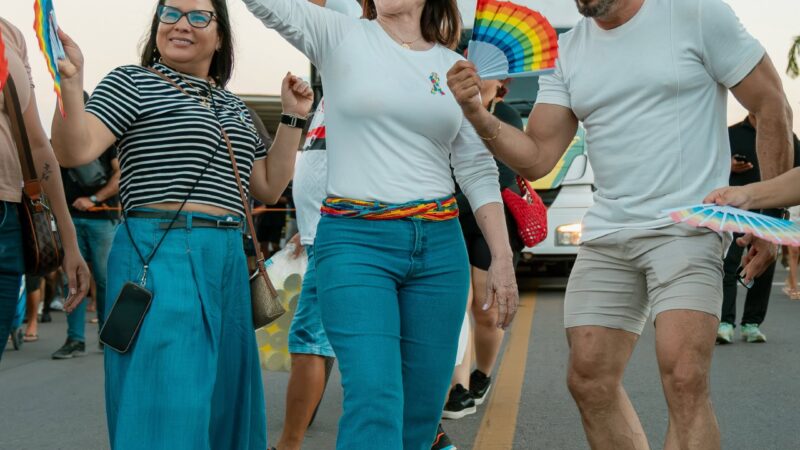 Bena Rocha destaca respeito e inclusão durante a 26ª Parada do Orgulho LGBTQIA+ de Macapá