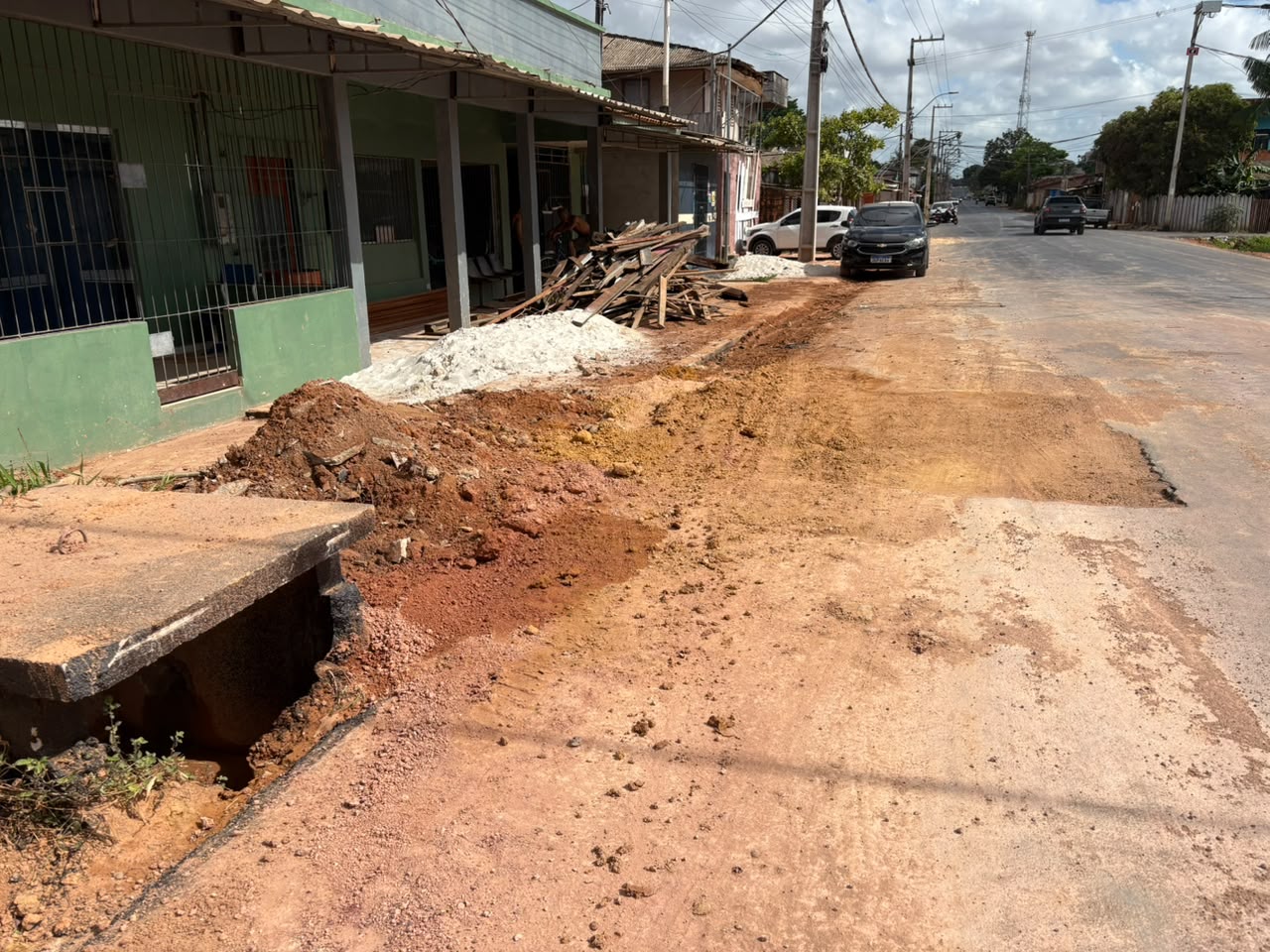 Prefeitura de Santana notifica CSA e exige recuperação asfáltica na Avenida Maria Colares