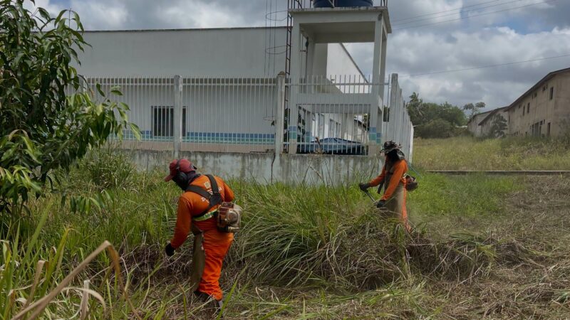 Prefeitura de Laranjal do Jari, intensifica serviço de limpeza em pontos de grande circulação de pessoas