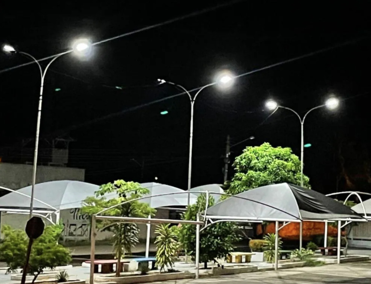 Prefeitura de Santana inicia modernização da iluminação pública em led nos bairros